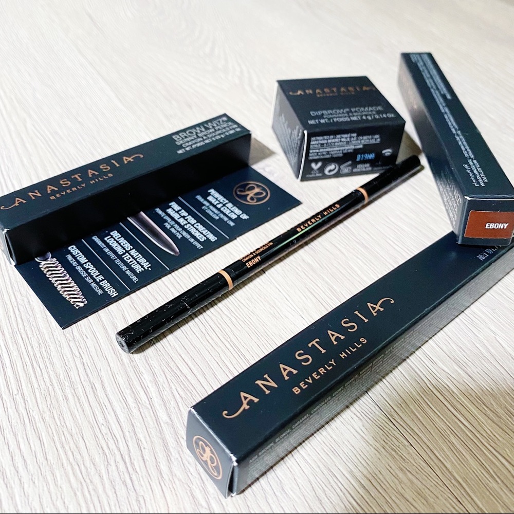 SOLD❌ NEW Anastasia Beverley Hills Brow Wiz Dipbrow Pomade Ebony - Picture 4 of 6